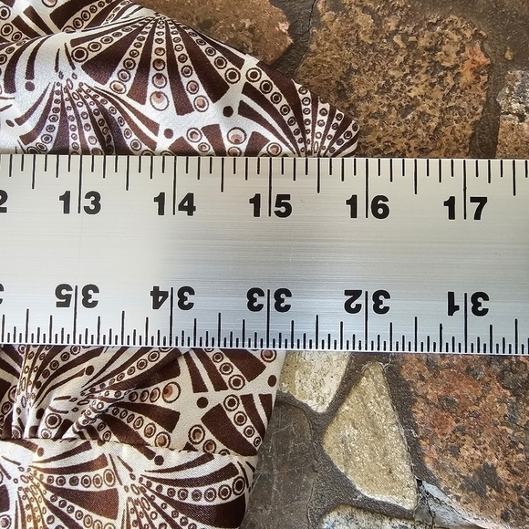 Alyn Paige New York Elegant Day to Night Halter Dress in Cream and Brown, Small - Picture 10 of 13